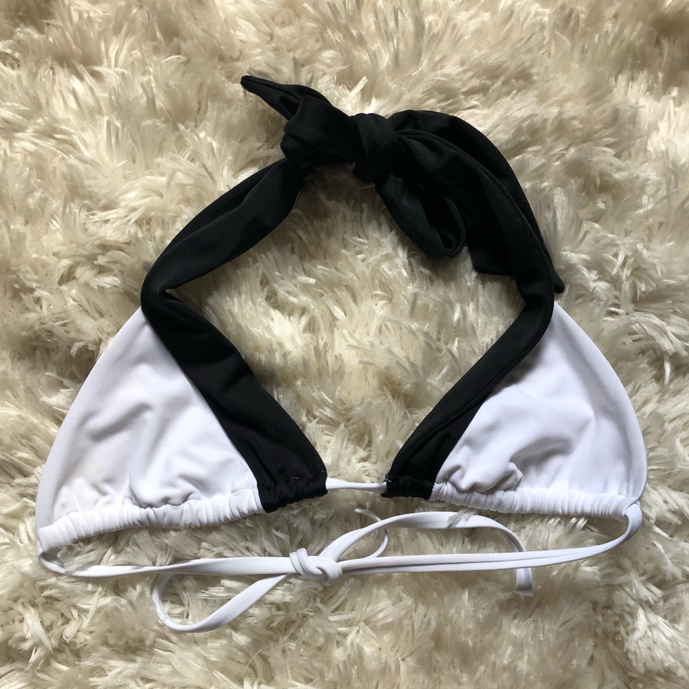 Victoria’s Secret bikini top